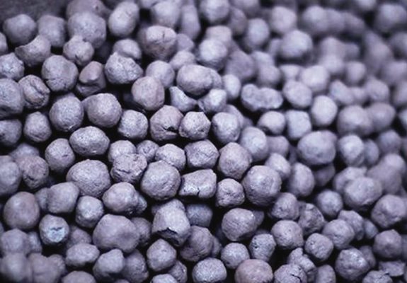 Iron pellet